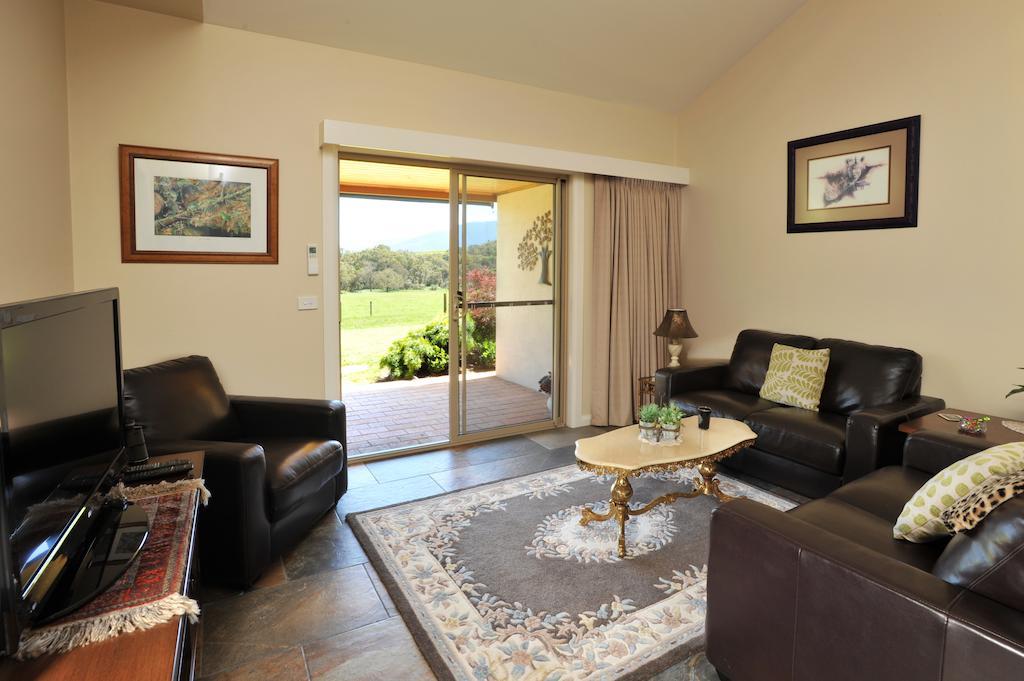 Langbrook Cottages Yarra Junction Szoba fotó